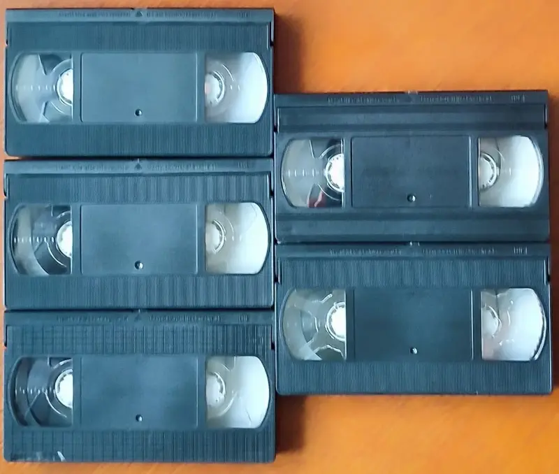 Домашняя коллекция VHS-видеокассет ЛОТ-33