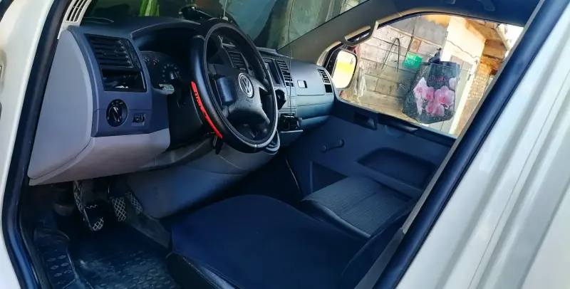 Продам VW T5 TRANSPORTER 2004