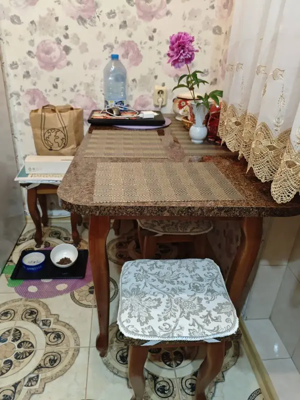 кухонный стол