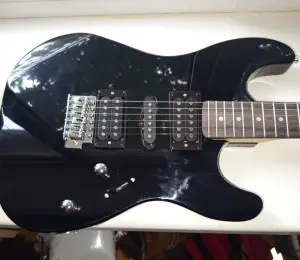 Superstrat новый гитара