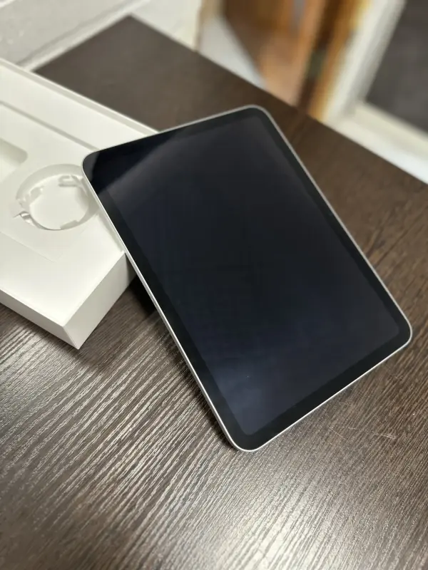 iPad 10.9 планшет