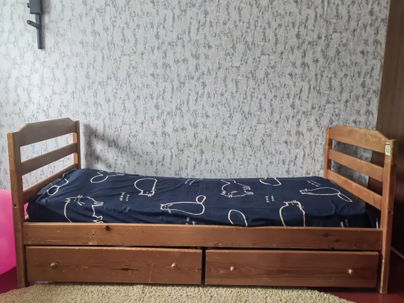 Двухъярусная кровать