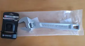 Ключ разводной