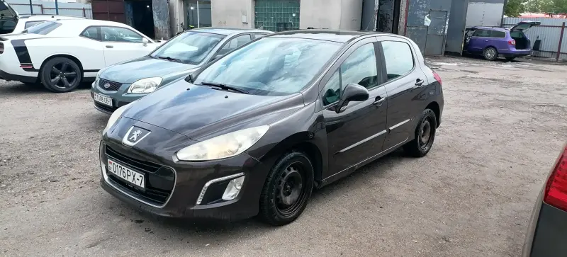 Срочно продам Пежо 308 в рестайлинге 2011 г.в