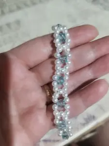 Браслет из бусин