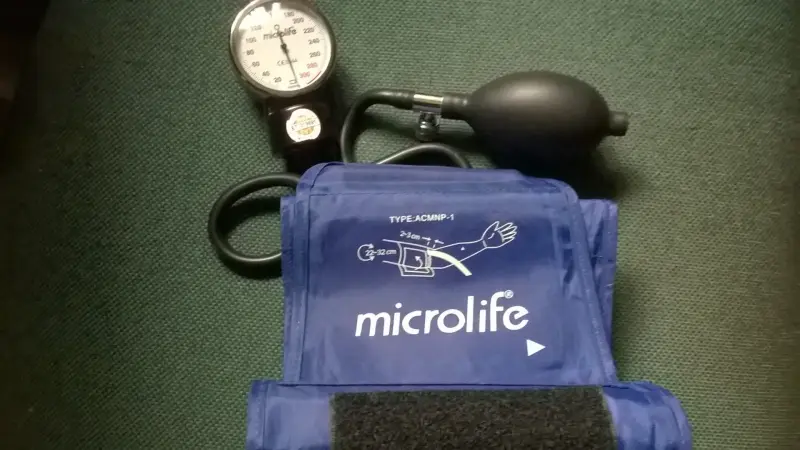 Тонометр механический Microlife AG1-80