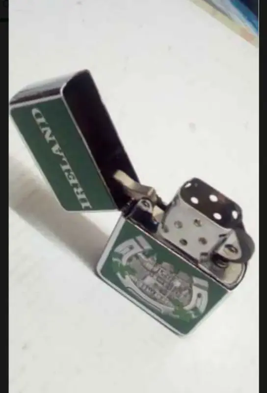 Бензиновая Зажигалка