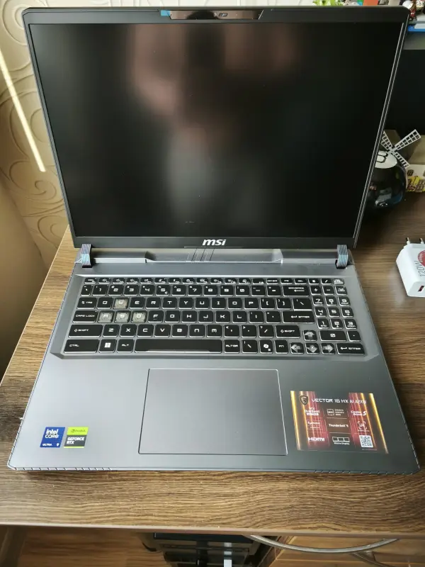 MSI Vector 16 HX AI A2XWHG 5080