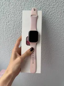 Apple watch 9