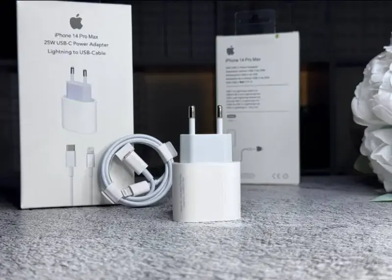 Зарядка на IPhone (Apple) блок+зарядка