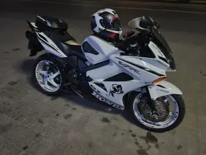 HONDA VFR 800