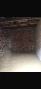 Два соседних двухэтажных гаража