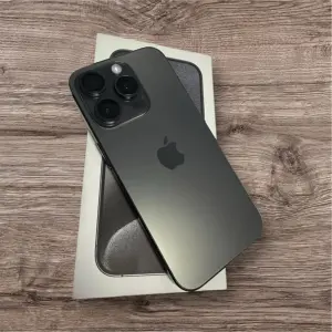 iPhone 15 pro 256 GB Black Titanium