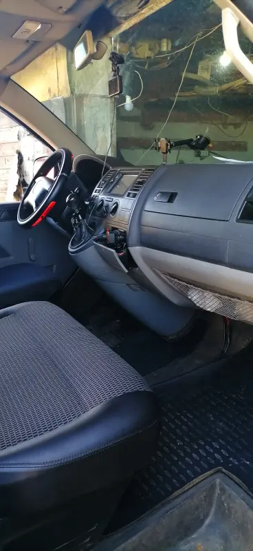 Продам VW T5 TRANSPORTER 2004