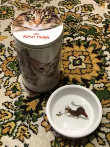 Аксессуары для корма кошек