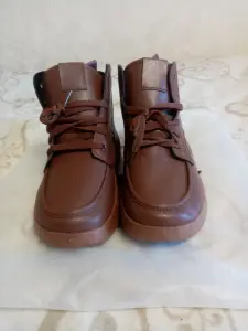 Женские ботинки