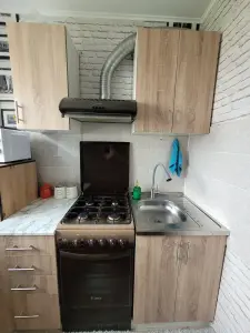 Кухонные шкафчики (+мойка, +смеситель)