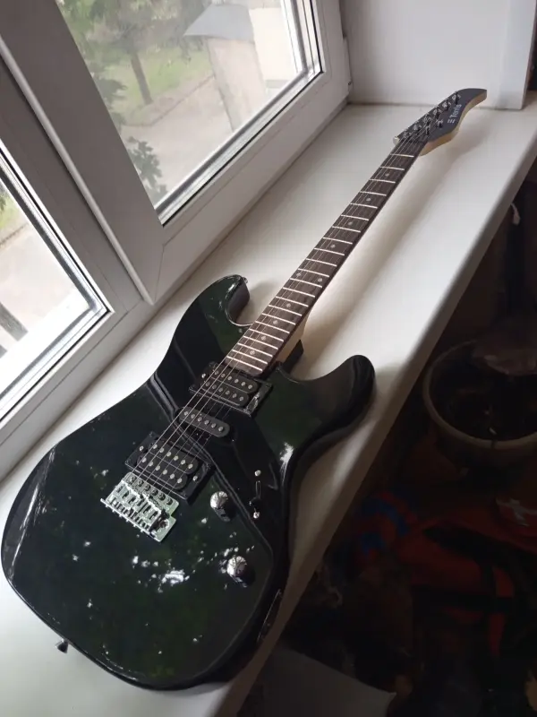Superstrat новый гитара