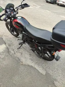 Мотоцикл Bajaj Boxer 125