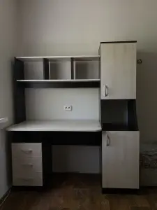 Компьютерный стол. Письменный стол. Стол