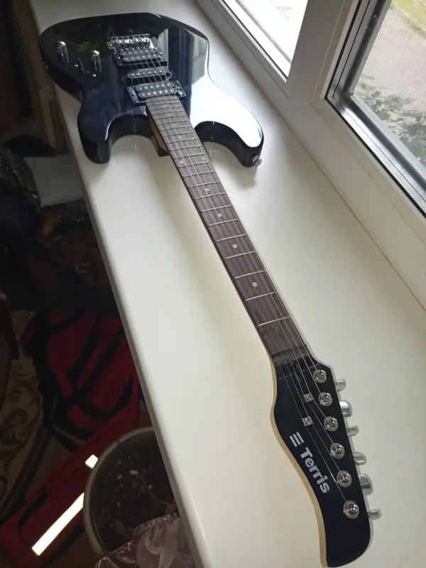 Superstrat новый гитара