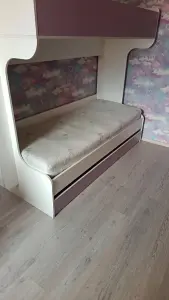 Кровать двухъярусная