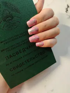 ищу модель на маникюр
