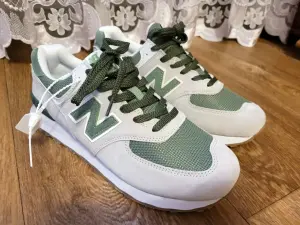 Новые мужские кроссовки New Balance