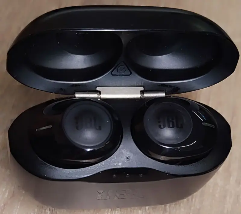 Беспроводные наушники JBL TUNE 125TWS