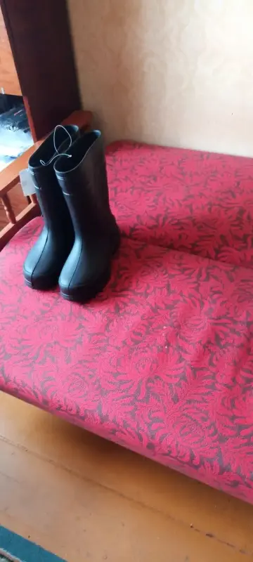 Сапоги мужские новые цельнолитые, без утепления