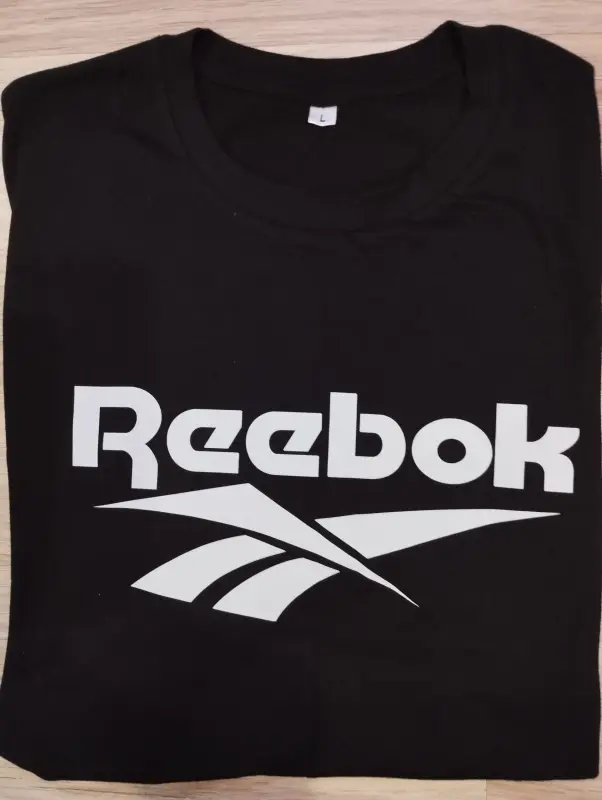 Футболка Reebok р-р 48-50 (L)-новая.