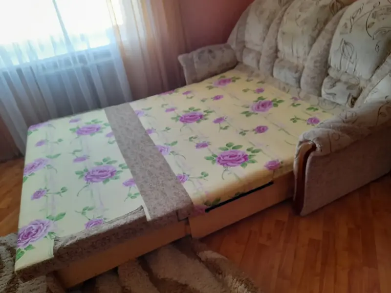 Два дивана