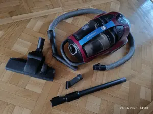 Пылесос Samsung SC8872. Экстремально мощный 2200 вт.