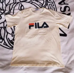 Футболка FILA