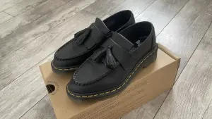 Низкие ботинки Dr. Martens