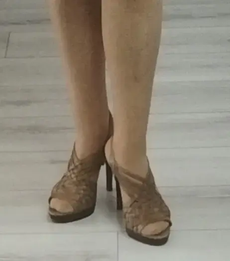 Босоножки кожаные Gloria Ortez.
