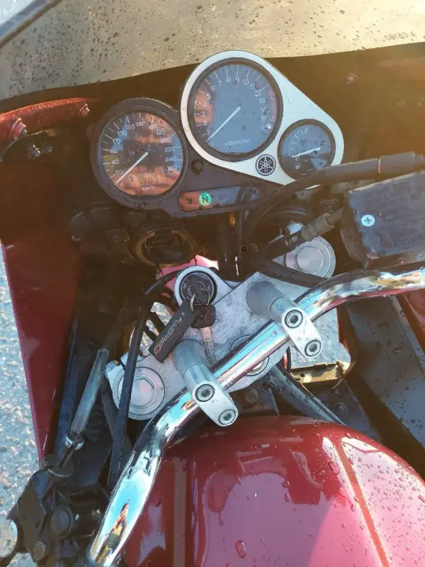 Мотоцикл Yamaha FZS 600
