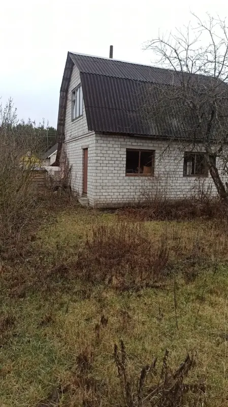 Участок с домом и хоз постройками