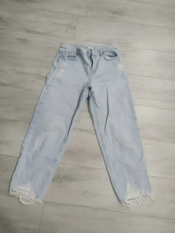 Джинсы Zara