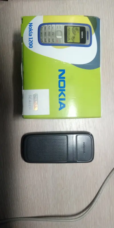 Мобильный телефон Nokia 1200
