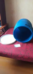 Бак пластиковый с крышкой, новый, 50л