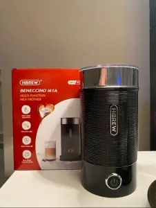 Вспениватель молока HiBrew