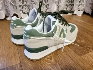 Новые мужские кроссовки New Balance
