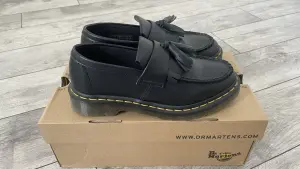 Низкие ботинки Dr. Martens