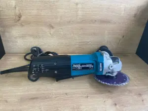 Болгарка шлифмашина Makita GA5050 (а.60-019726)