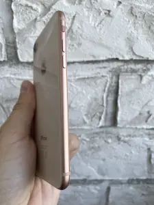 iPhone 8