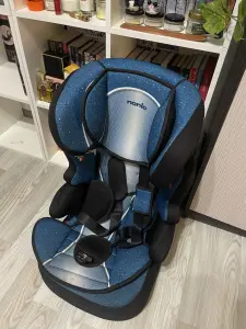 Детское кресло