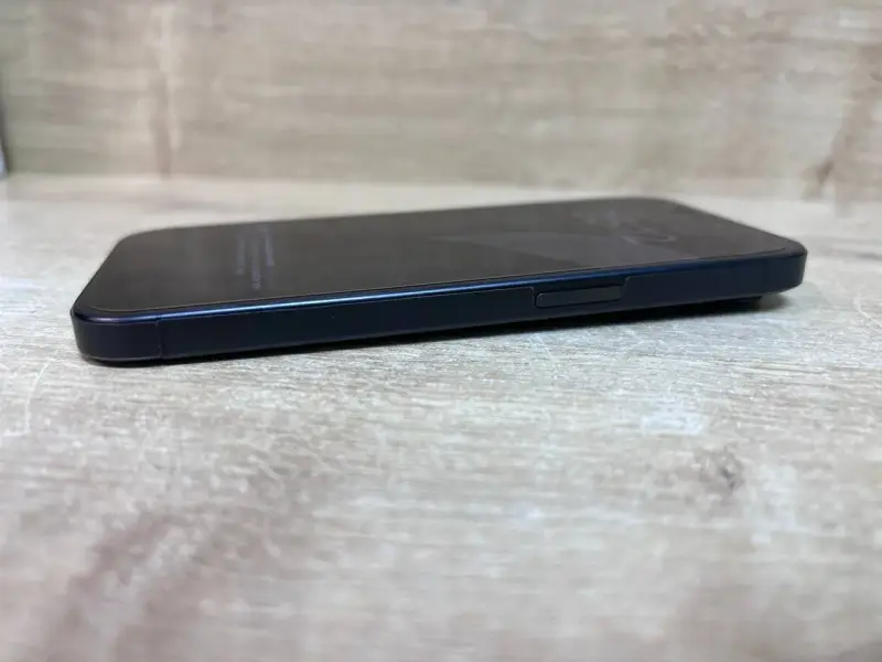 Смартфон Apple iPhone 15 Pro 128GB (а.46-043515)