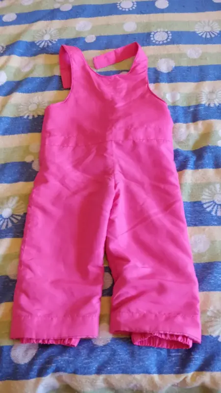 Верхняя одежда на девочку (1-6 лет)