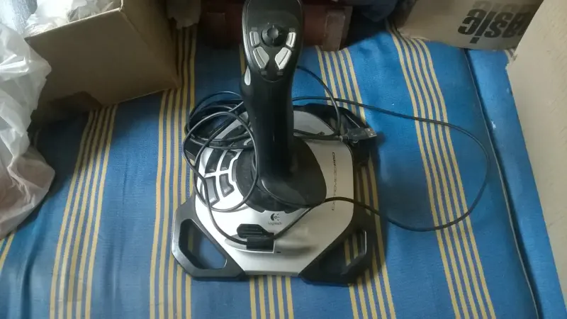Оборудование для авиасимов Logitech Extreme 3D Pro